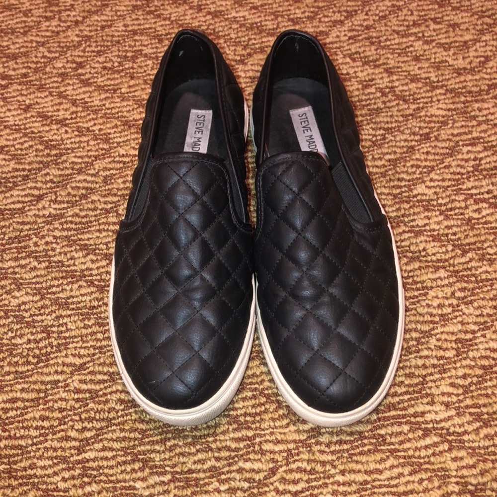 Steve Madden slides